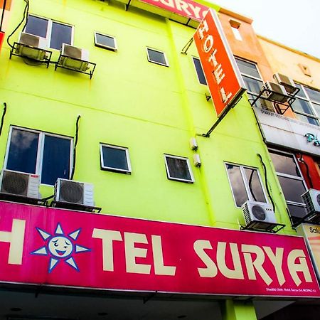 Hotel Surya Кланг Экстерьер фото